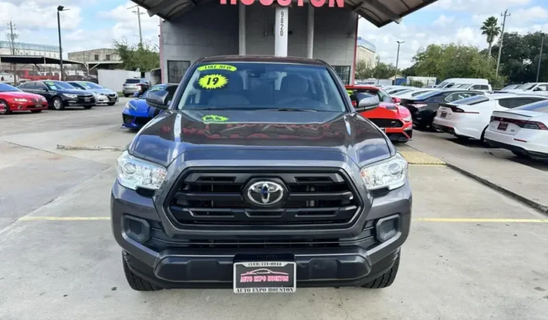 
								2019 TOYOTA TACOMA DOUBLE CAB SR PICKUP 4D 5 FT full									