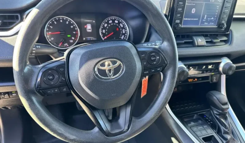 
								2019 TOYOTA RAV4 LE SPORT UTILITY 4D full									