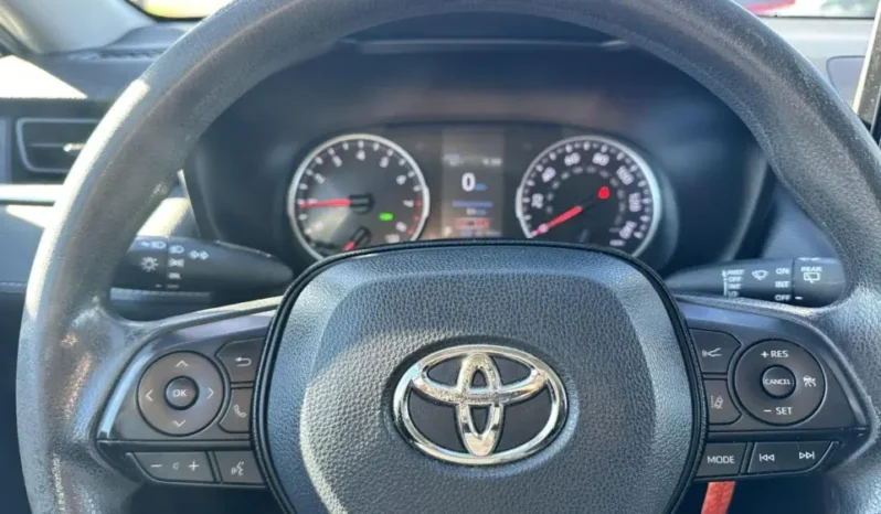 
								2019 TOYOTA RAV4 LE SPORT UTILITY 4D full									