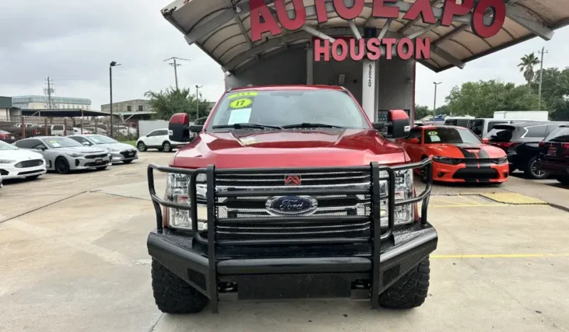 
								2017 Ford F250 Lariat Super Duty Crew Cab full									